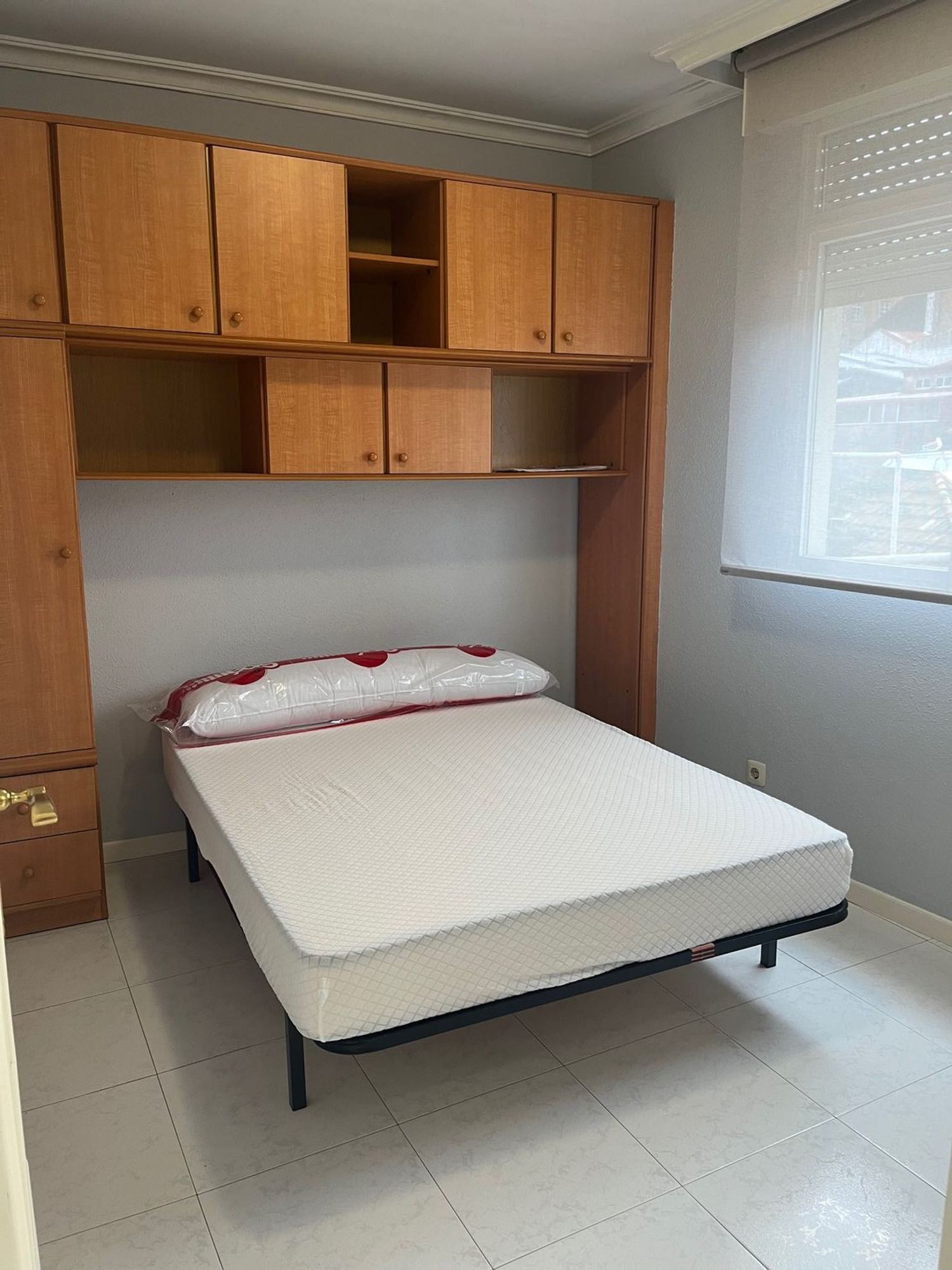 Piso en calle Teófilo Llorente, 69 - Foto 2