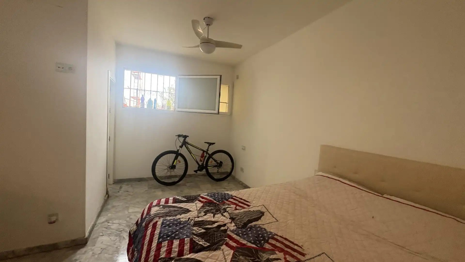 Piso en  Calle Moreno Torroba 3 - Foto 10