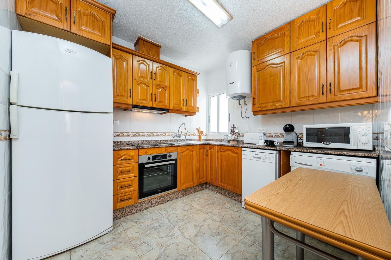 Chalet pareado en Avenida de Inglaterra, 4, Los Europeos - Foto 2