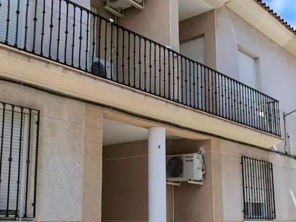 Chalet adosado en Calle Carmen, 25 - Foto 1