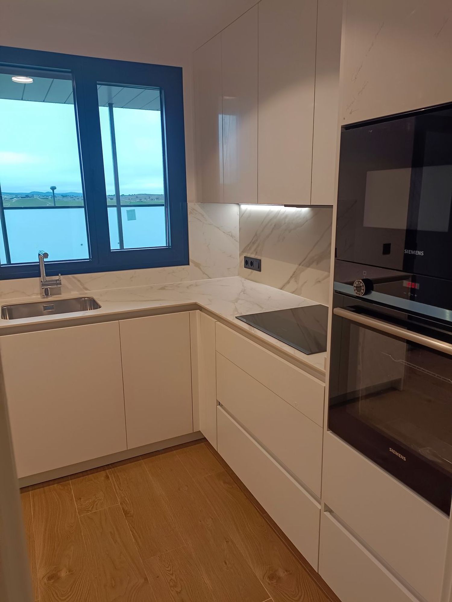 Piso en calle de Álvaro Siza, 1 - Foto 2