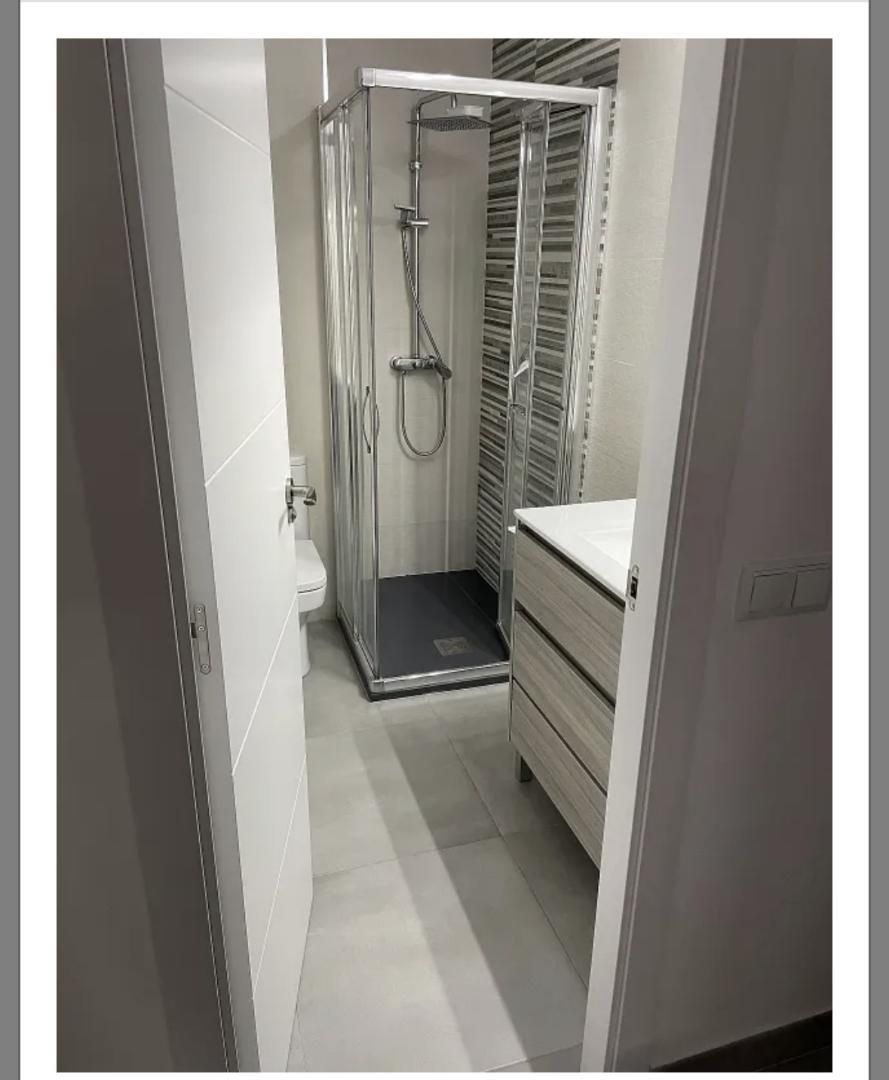 Piso en  Avenida Don Juan de Borbón 2D - Foto 6