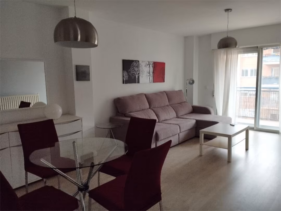 Piso en  Ronda de Oviedo 6