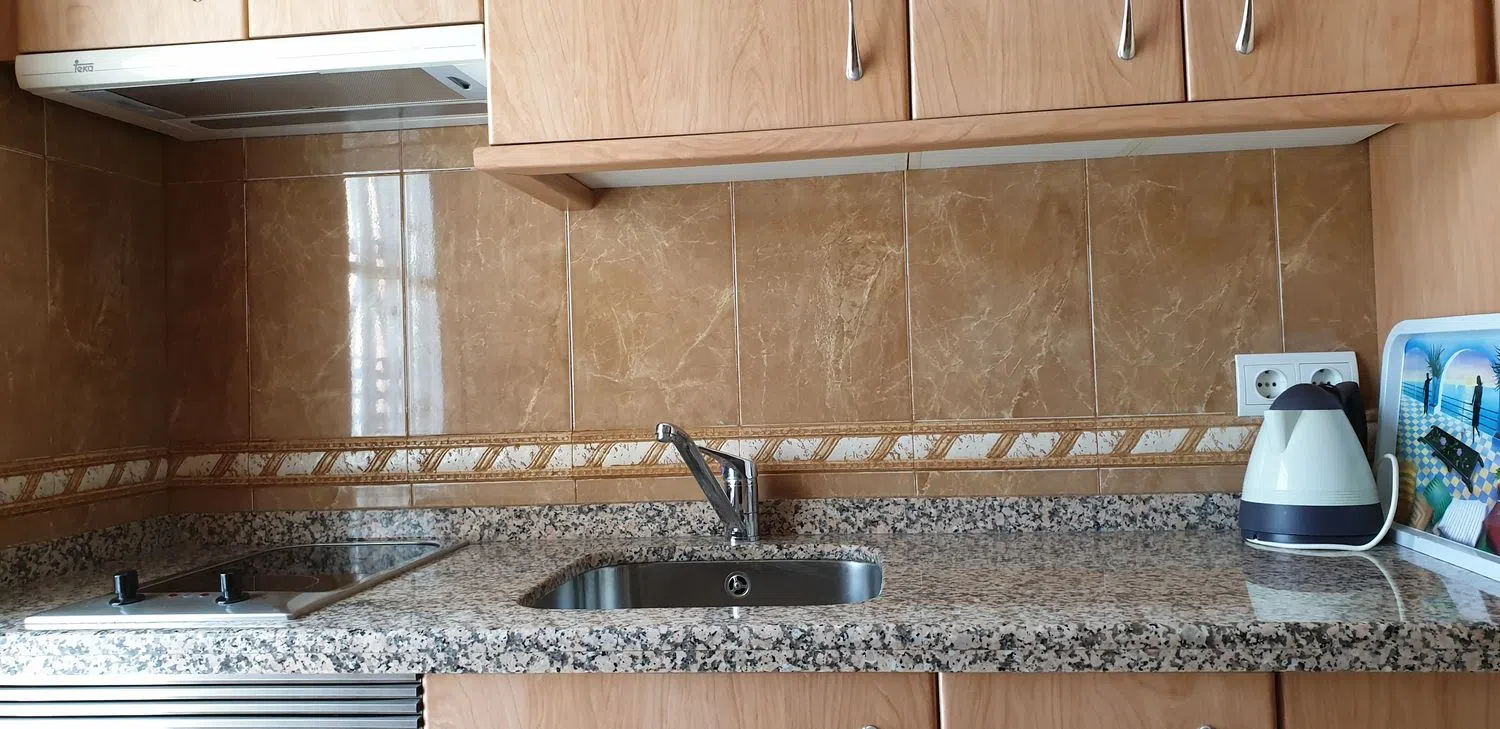 Estudio en avenida de la Marina Baixa, 13 - Foto 3