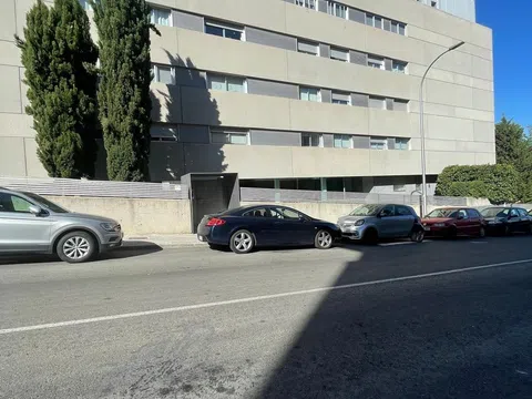 Piso en calle de Aramayona, 14
