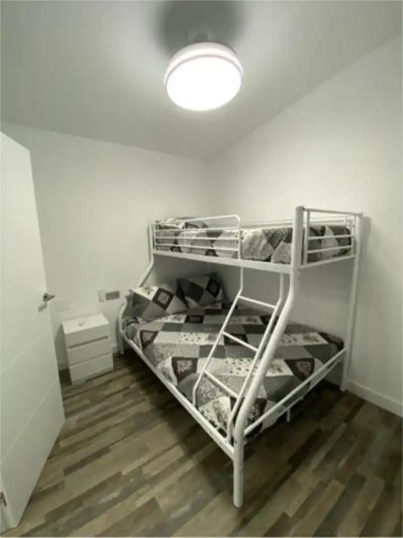Apartamento en Barriada de el romeral - Foto 4