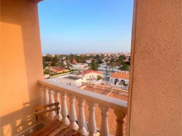 Apartamento en Nueva Torrevieja - Foto 2