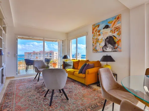 Piso en calle de Carme Guardia, 4 - Foto 2