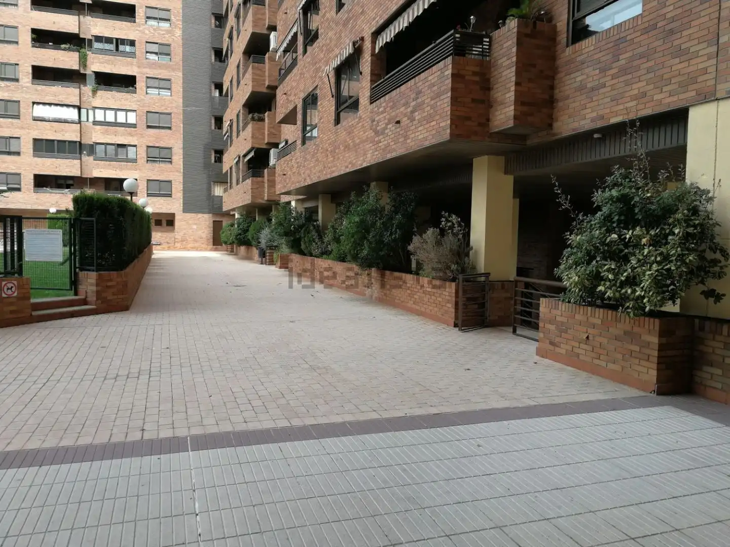 Piso en  Avenida de Juan Pablo II 76 - Foto 2