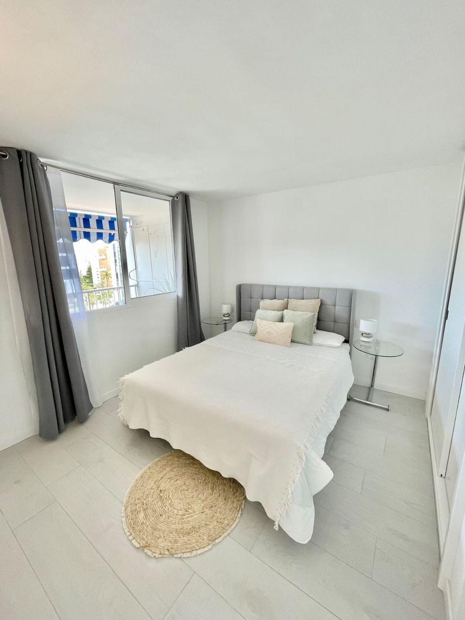 Piso en avenida Benidorm, 18 - Foto 5