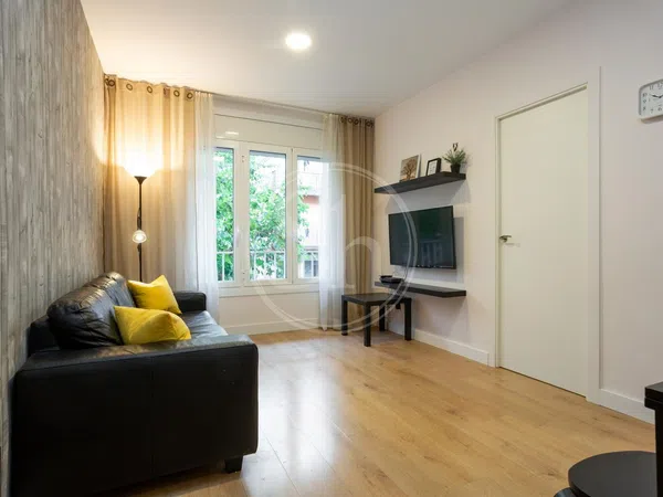 Piso en Calle de roger, Sants - Badal - Foto 1