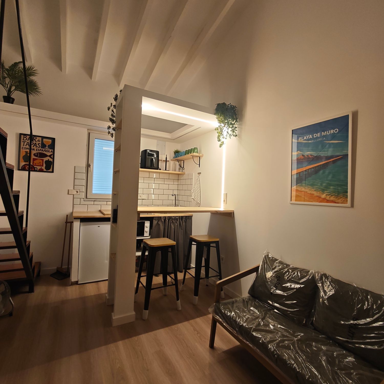 Estudio en calle d'Alòs, 9 - Foto 2