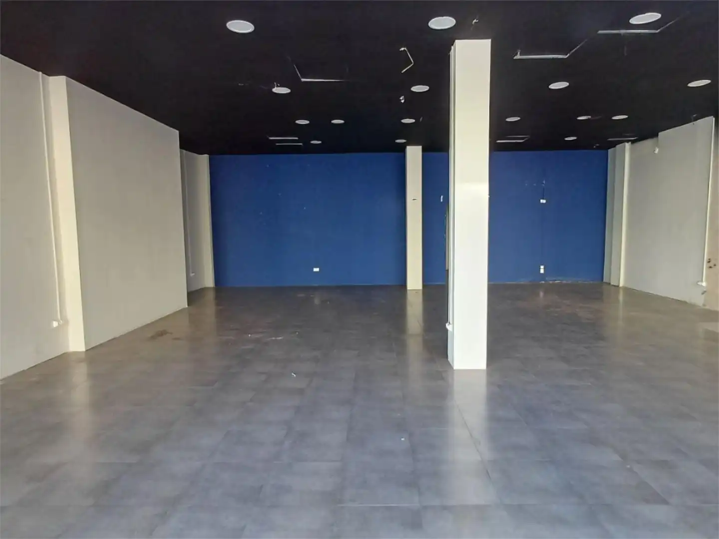 Local comercial en  Calle Redován 8 - Foto 2