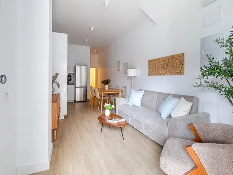 Estudio en plaza Tejar, 2