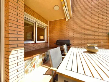 Casa adosada en  Carrer del Pas de la Mala Dona 8 - Foto 7