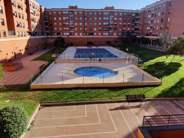 Piso en Calle de Valverde de los Arroyos, 1 - Foto 2