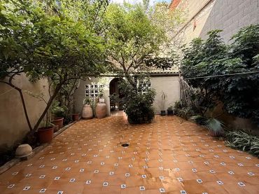 Casa adosada en  Carrer de la Germana Felisa 12 - Foto 1