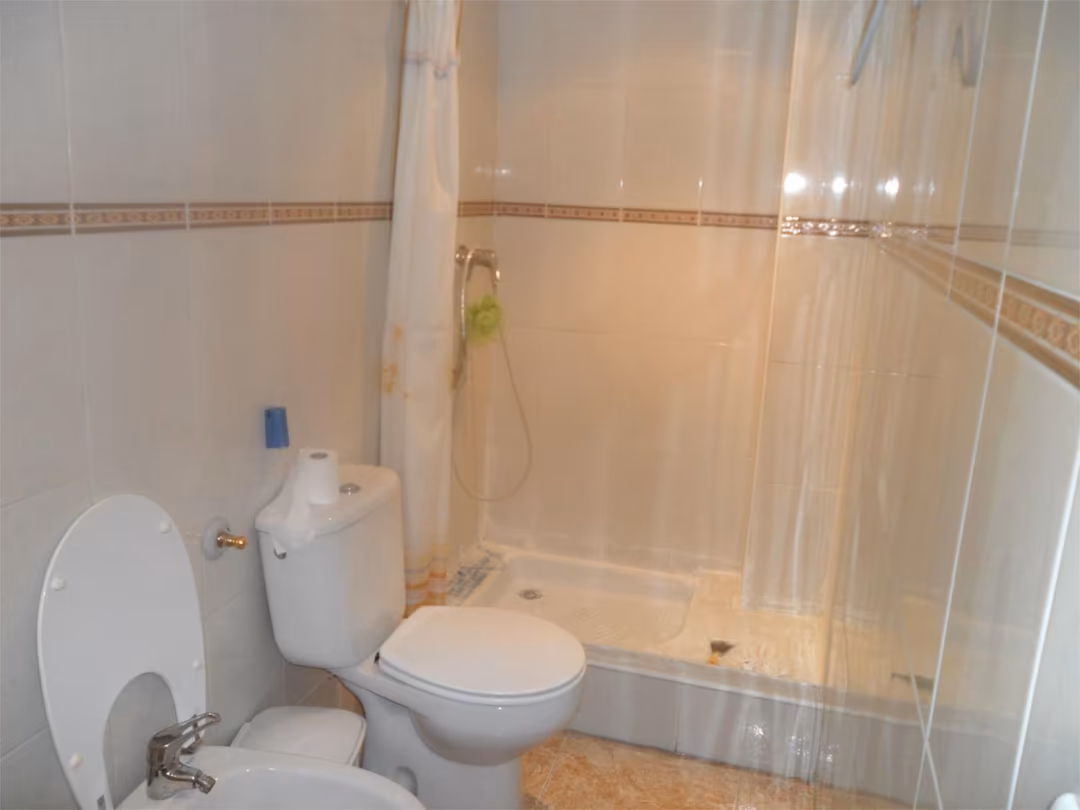 Piso en  Carrer de Polo y Peyrolón 46 - Foto 2