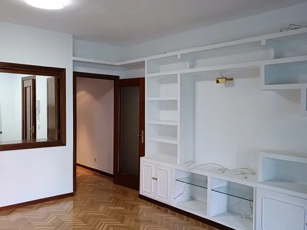 Piso en calle de Antonio López Aguado, 4