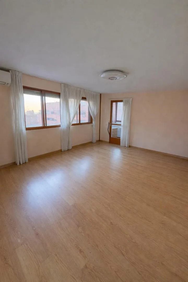 Piso en  Calle de Luis Buñuel 2