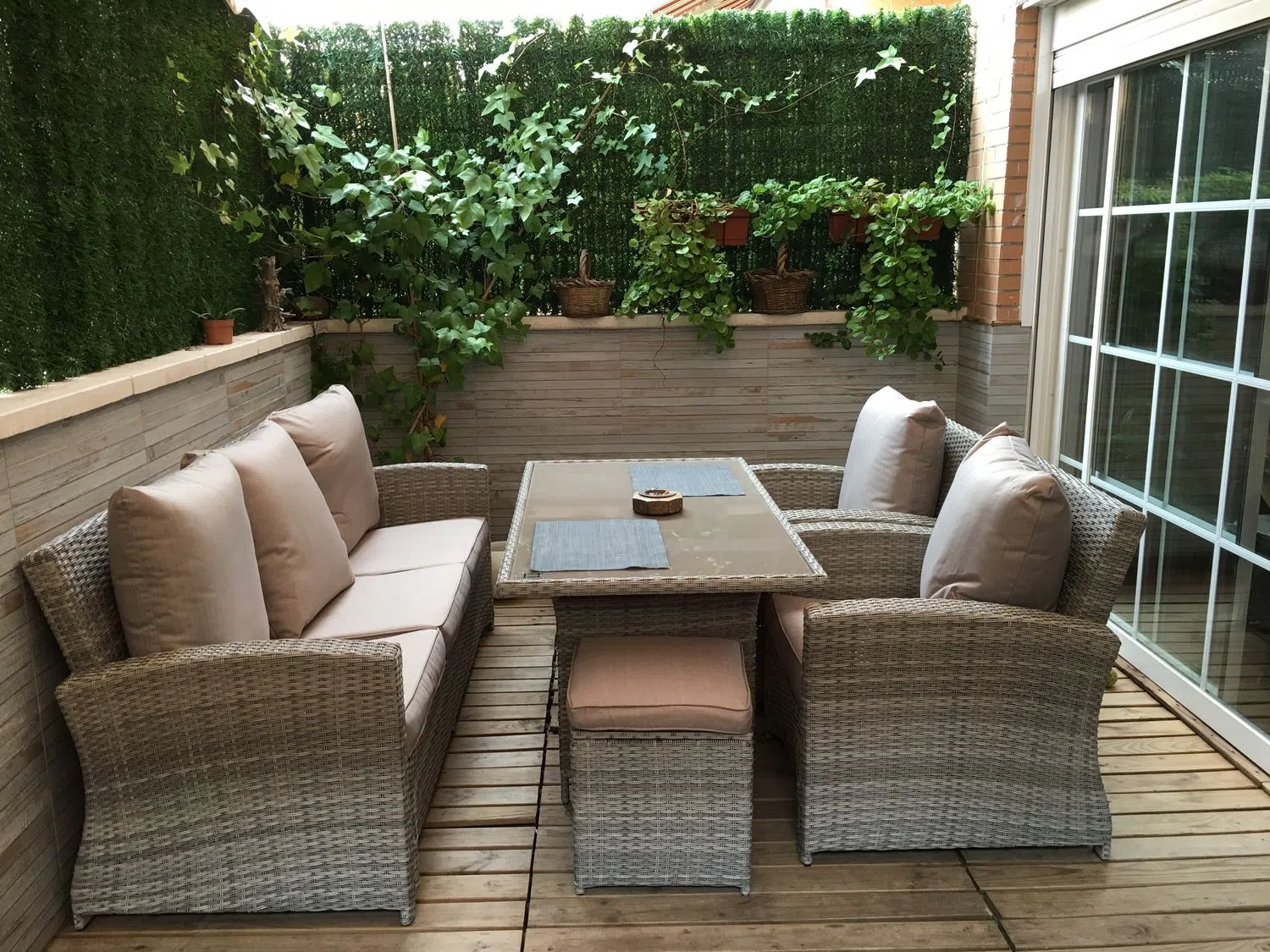 Piso en calle de Beja, 3