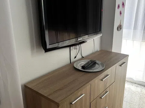 Piso en calle Albuñol, 8