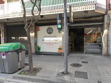 Local comercial en  Avinguda de Josep Tarradellas 17 - Foto 9