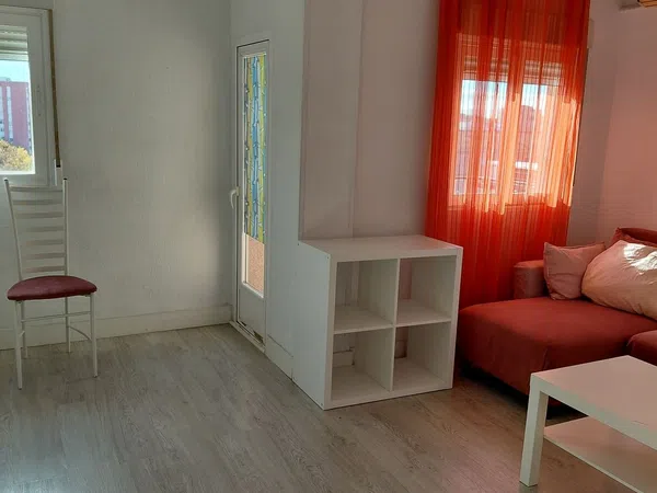 Piso en calle Francisco Palomo, 4