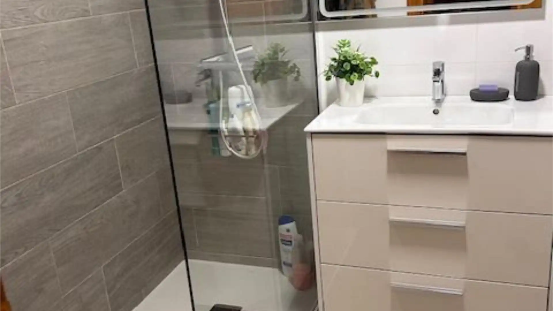 Piso en  Carrer del Pintor Clarós 31 - Foto 27