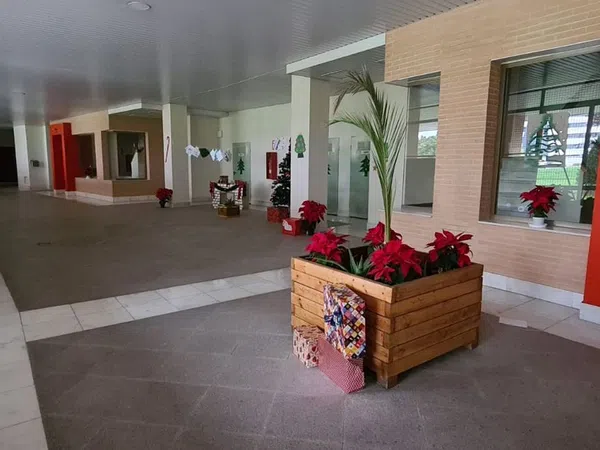 Estudio en plaza Manos Unidas, 1