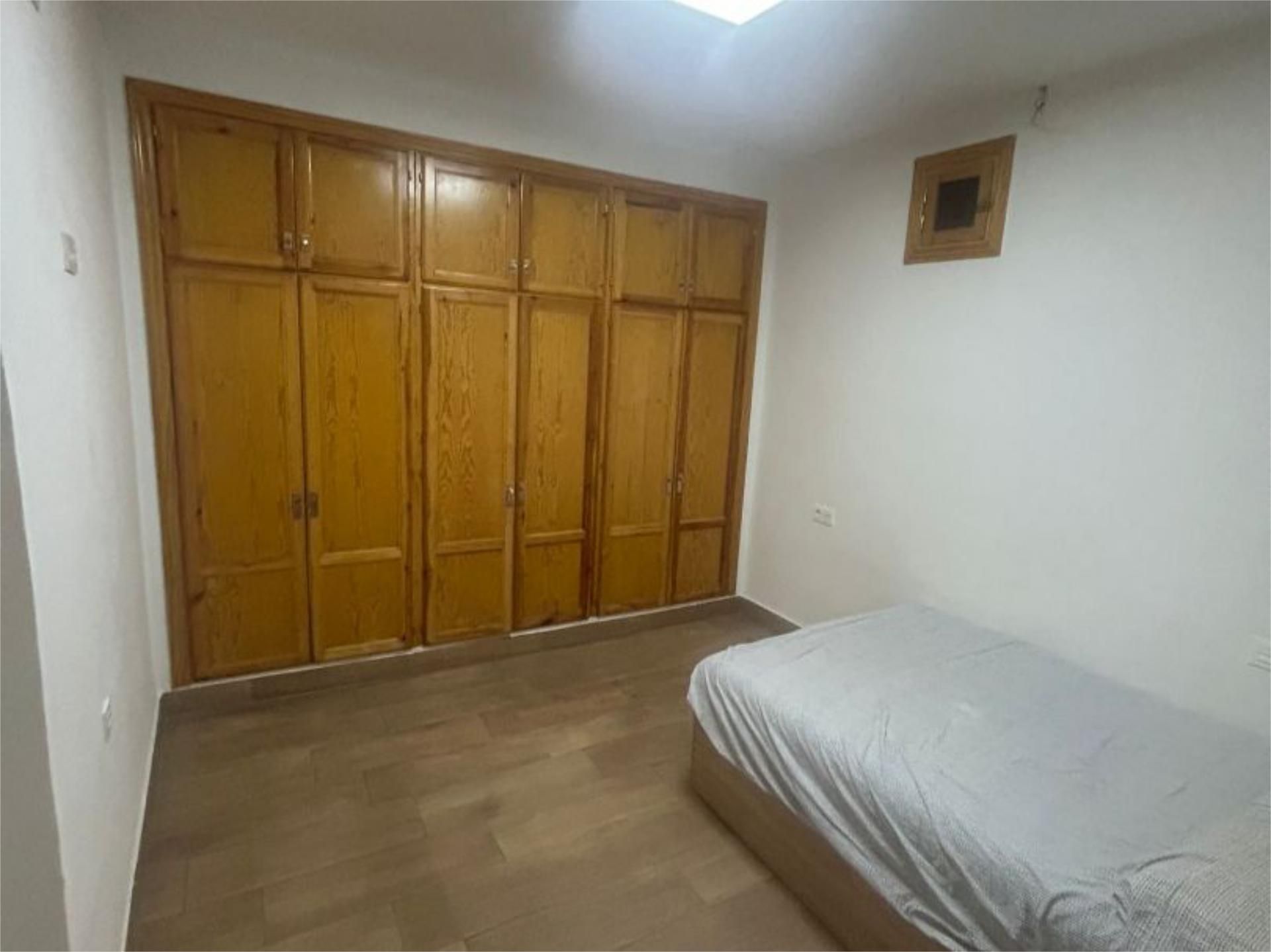 Piso en  Calle Verónica de la Virgen 4 - Foto 2