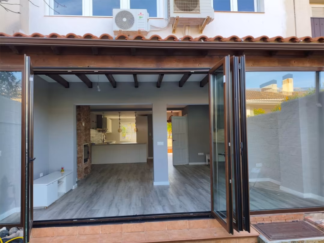 Casa adosada en  Calle Escritora Elena Fortún 74 - Foto 13