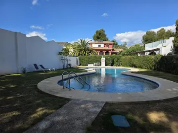 Chalet en  Avenida Alpandeire 109 - Foto 30