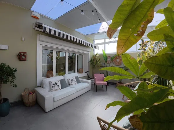 Chalet adosado en Barrio Ciudad Jardín - Foto 9