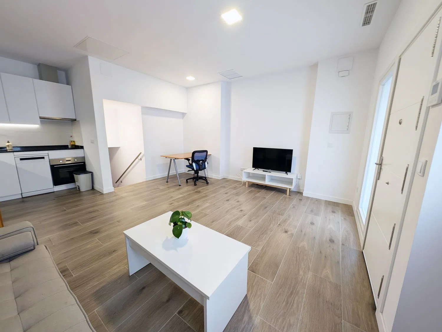 Estudio en calle de Luis Piernas, 20 , Bajo b - Foto 13