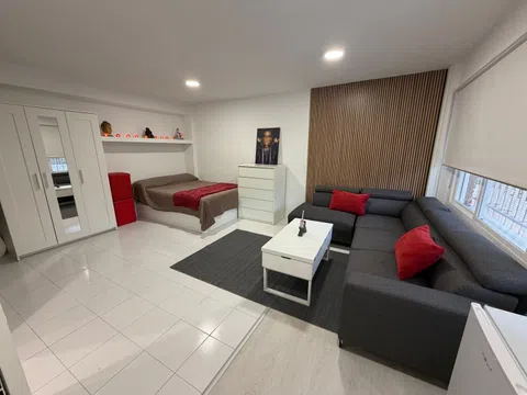 Estudio en calle Pintor Velazquez, 1 - Foto 1