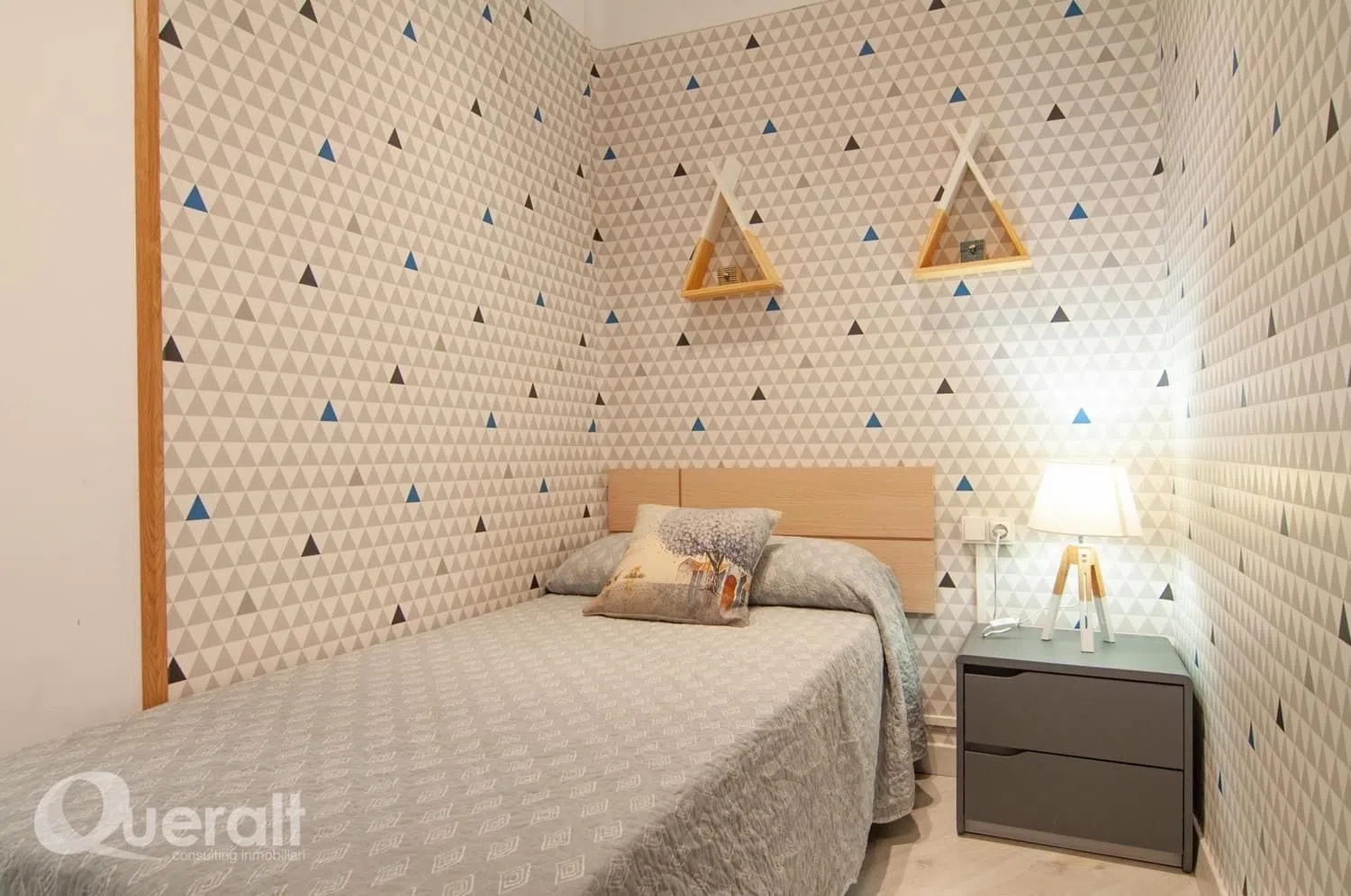 Piso en avenida de Pius XII, 1