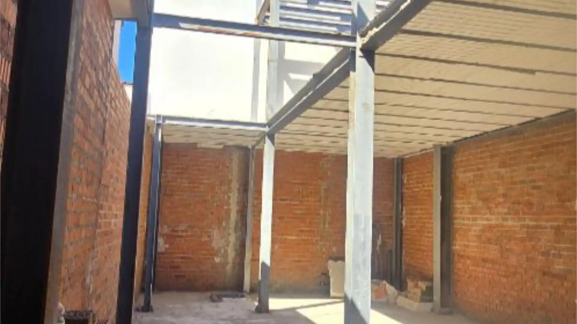 Casa adosada en  Calle Antón Ruiz 8 - Foto 4