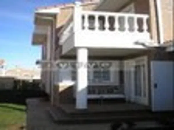 Chalet pareado en Calle Teresa de Jesús, 8 - Foto 2