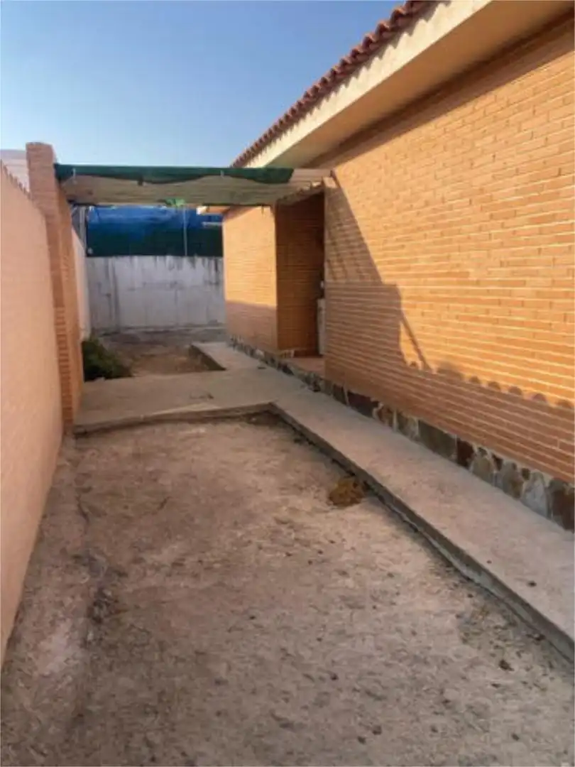 Casa adosada en Pueblo - Foto 4