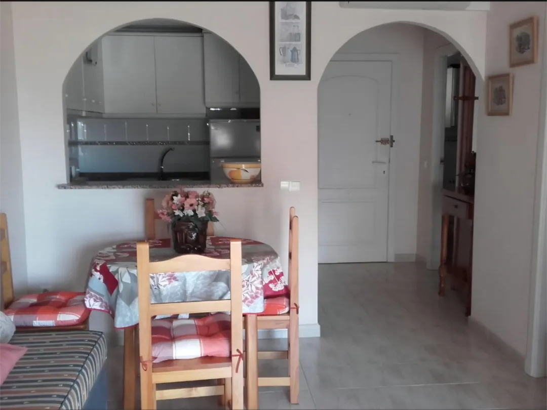 Piso en  Avinguda de la Marina Baixa 28 - Foto 4