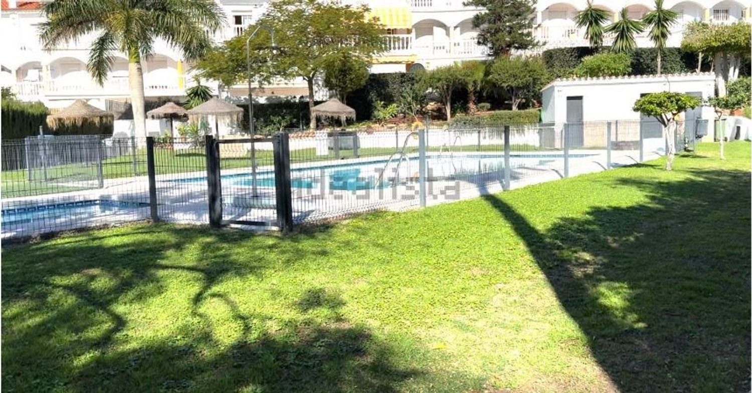 Chalet adosado en Arroyo de la Miel - Foto 27