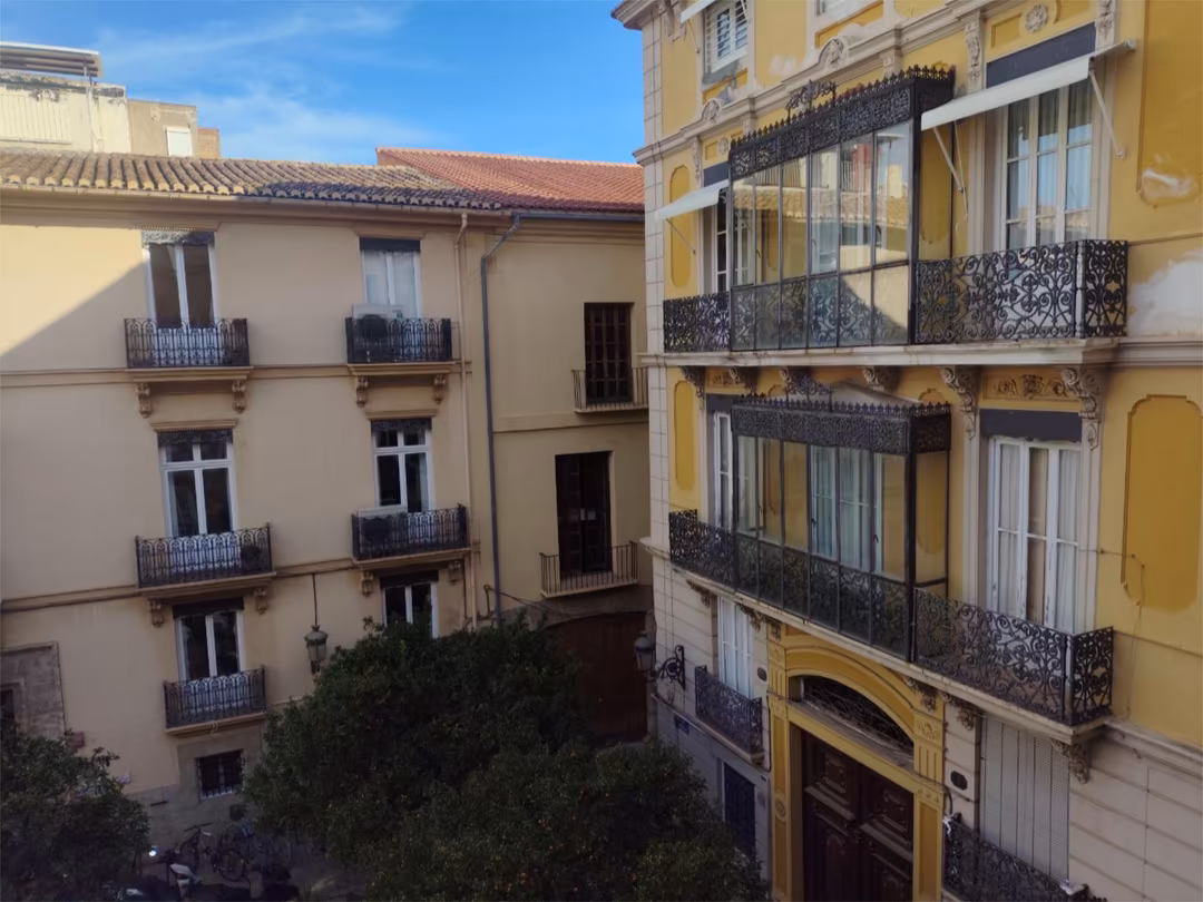 Piso en calle Plaça de Cisneros 2 - Foto 8