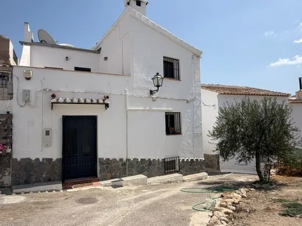 Casa de pueblo en Barrio los Giles, 29 - Foto 1