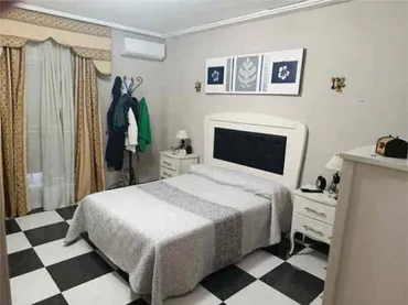 Piso en barrio - Foto 5