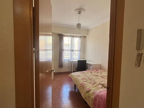 Piso en Calle Plus Ultra, 9, En Corts - Foto 5