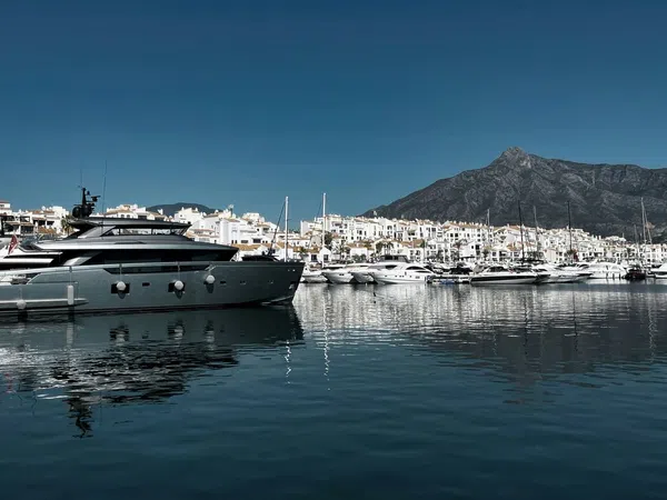 Piso en Barrio Nueva Andalucía - Foto 1