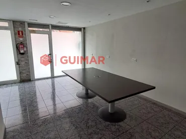 Local comercial en  Esplugues de Llobregat - Carrer de la Lleialtat - Foto 2