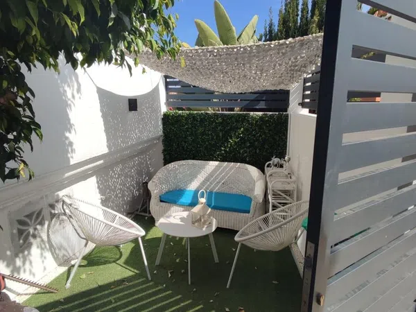 Chalet pareado en avenida Benajarafe, 224 - Foto 2