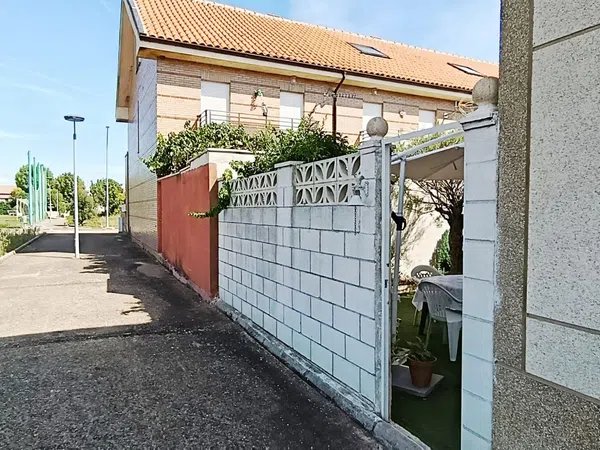 Chalet adosado en Calle Rio Narcea, 18 - Foto 4
